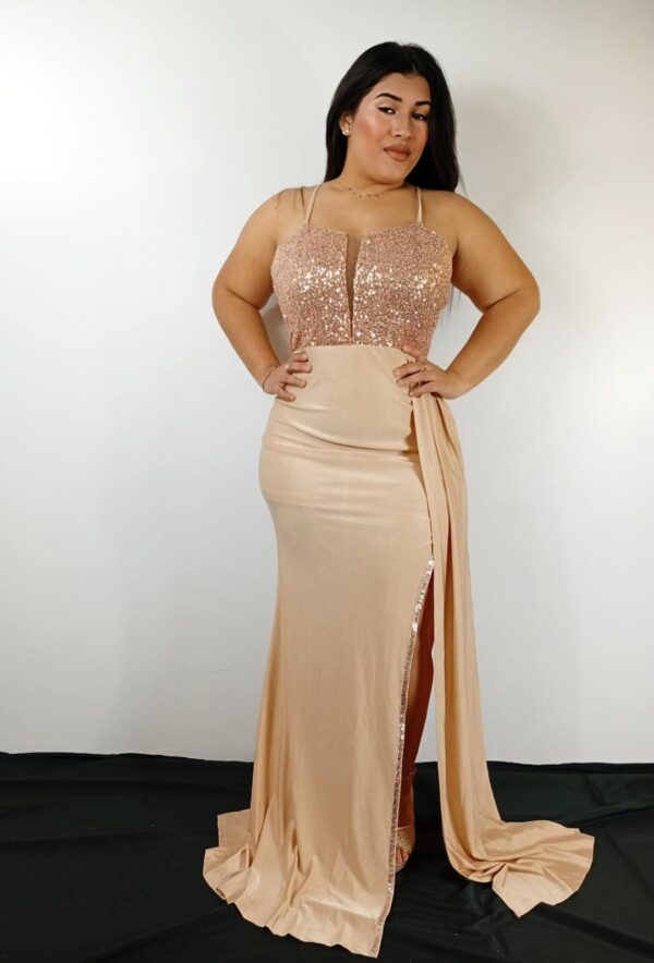 VESTIDO DORADO PARTE SUPERIOR HALTER